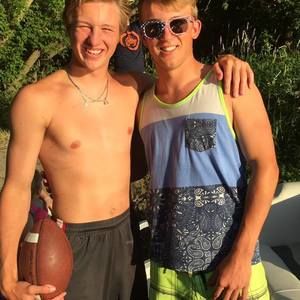 Meet your Posher, Christian